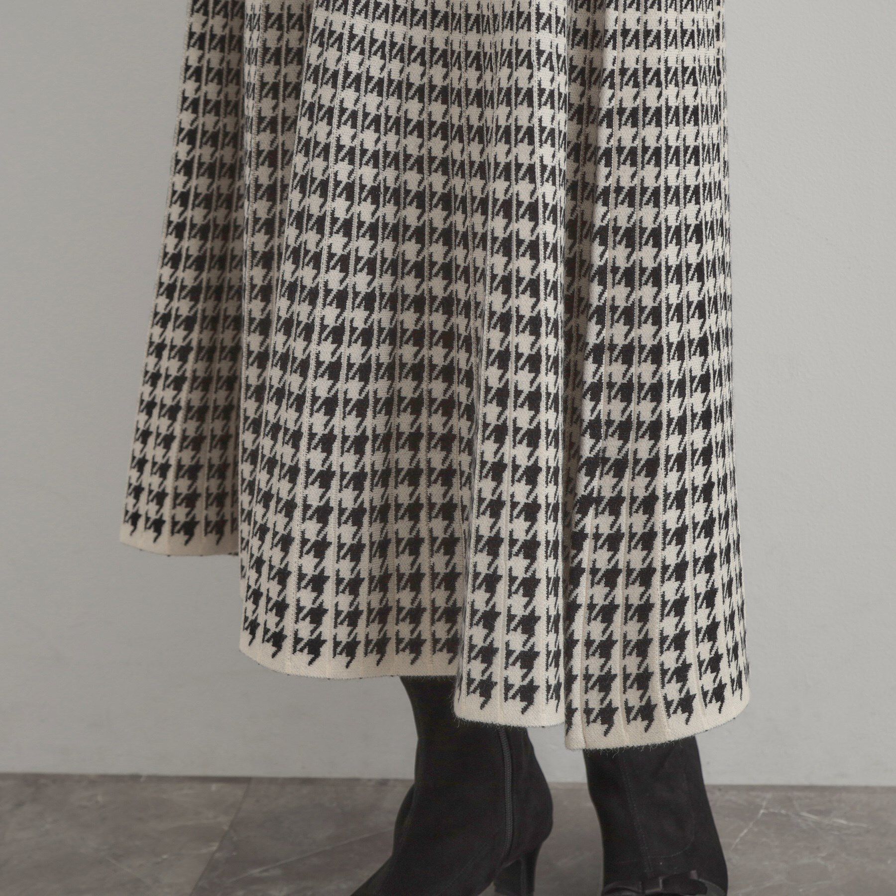 Couture broach「【クラシカル・大人上品】千鳥ジャカードニットプリーツスカート」|スカート|