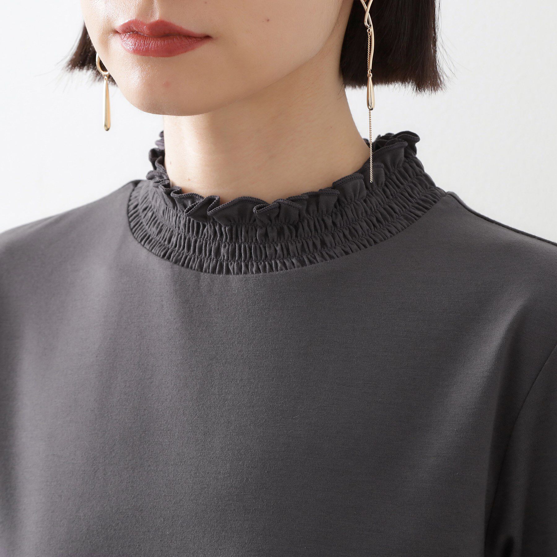 THE SHOP TK「【冬のレイヤードスタイルに/吸湿発熱】 シャーリングカットソー」|Tシャツ・カットソー|