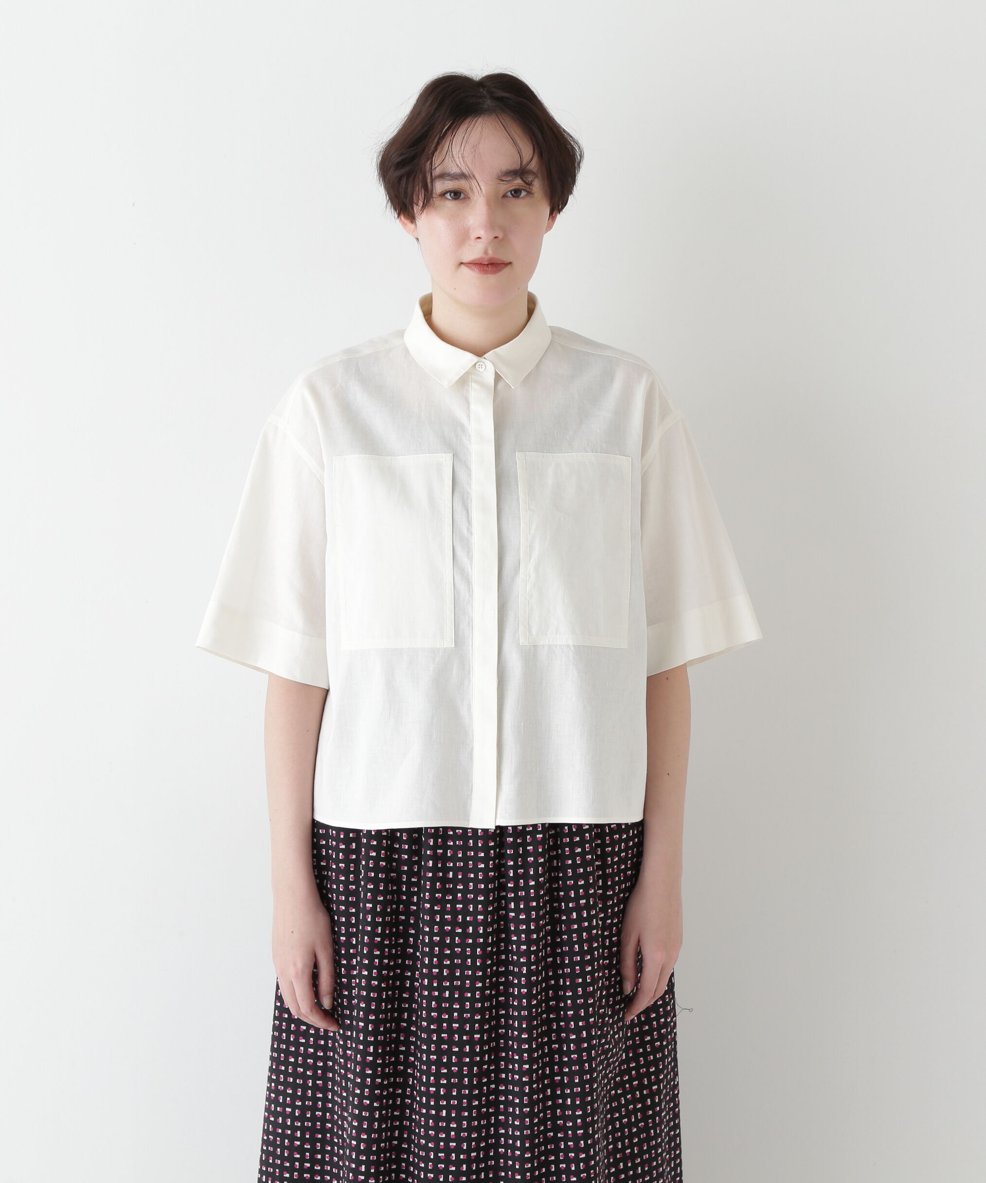  「◆コットンリネンシャンブレーハーフスリーブボックスシャツ」|シャツ・ブラウス|