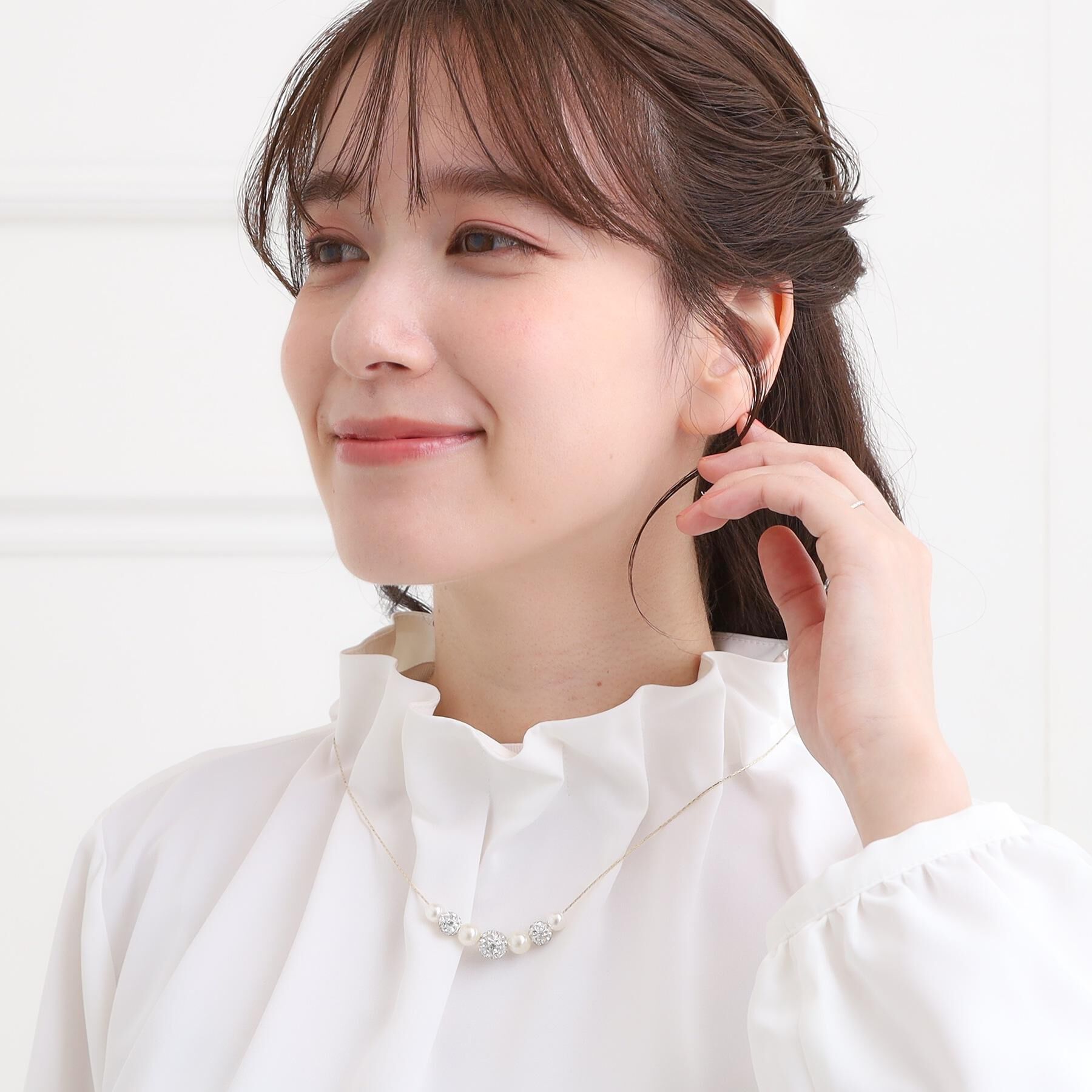 SHOO･LA･RUE「【セレモニー】きらびやかに ポイントパヴェ ショートネックレス」|ネックレス|