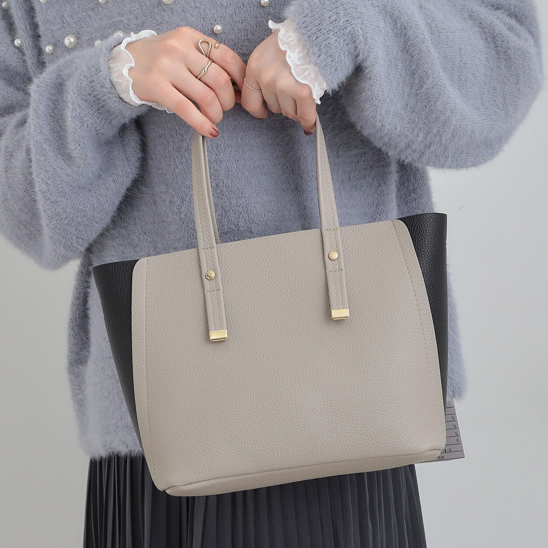 SHOO･LA･RUE「【軽量/2WAY】コーデのアクセントになる　配色トートバッグ」|トートバッグ|グレー(512)