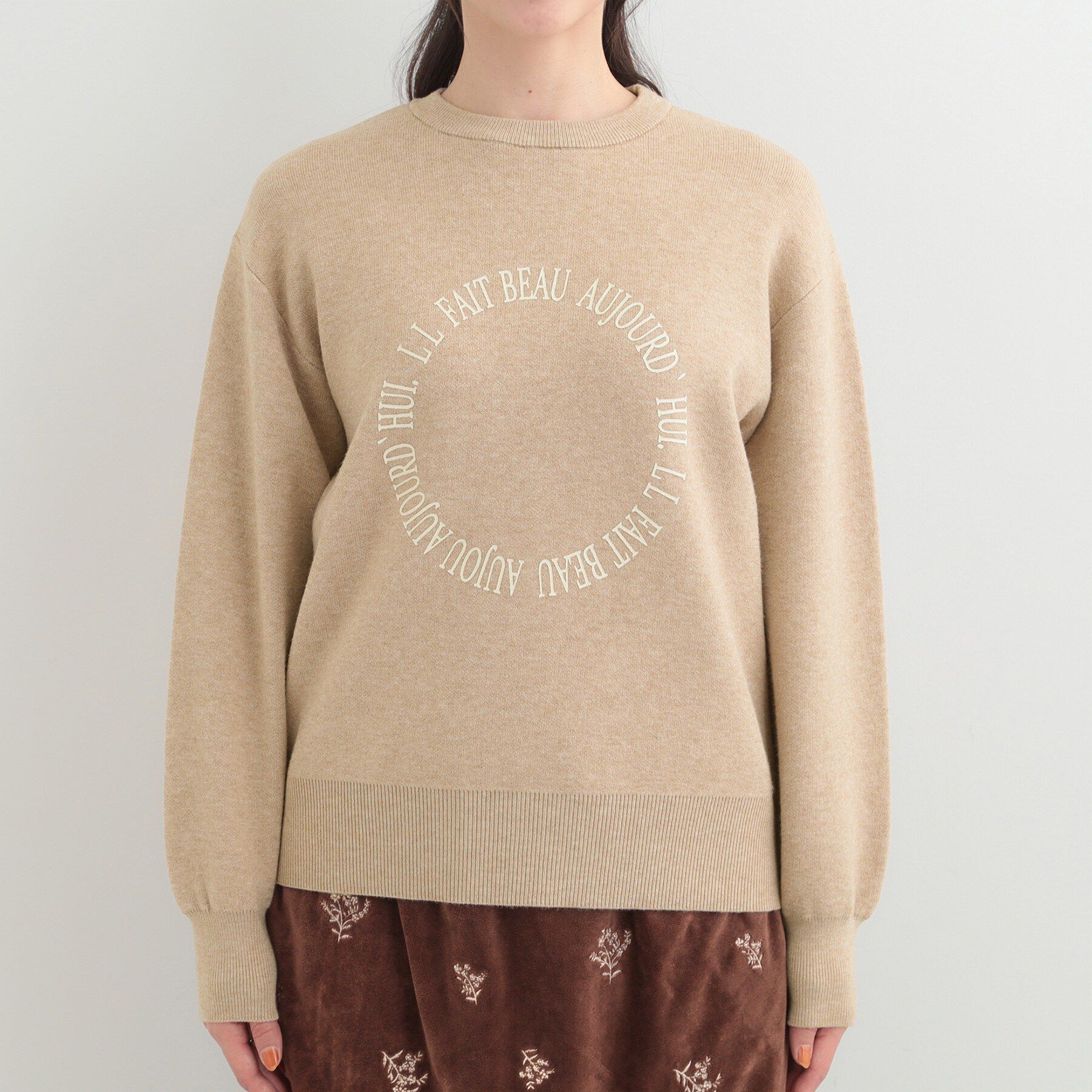 SHOO･LA･RUE「【洗濯機可/S-LL】もちもちタッチで柔らかい肌触り スウェットライクロゴニット」|ニット・セーター|