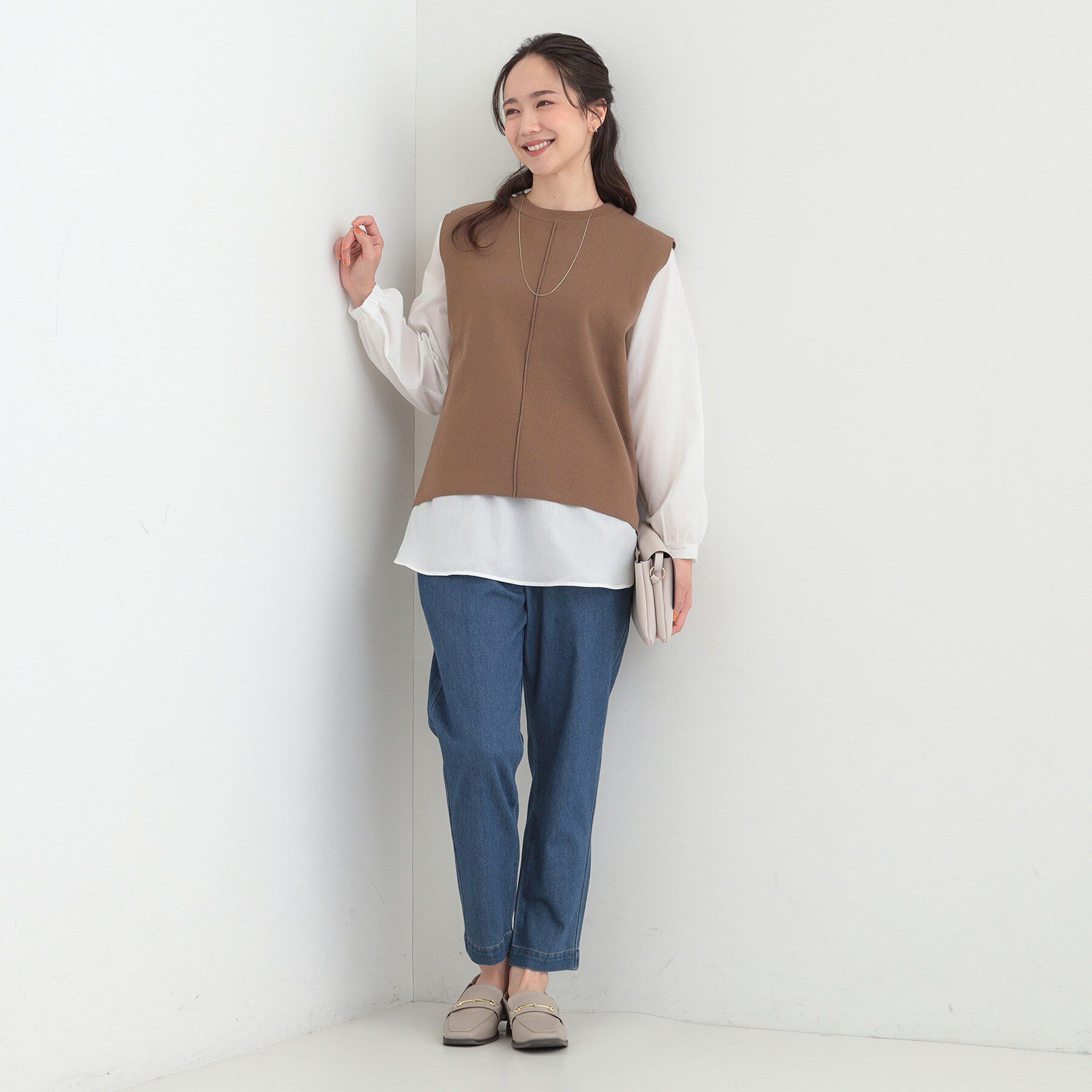 SHOO･LA･RUE「【洗濯機可/2点セット/S-LL】着回し自在 きれい見え ニットベスト＋ブラウス」|ニット・セーター|