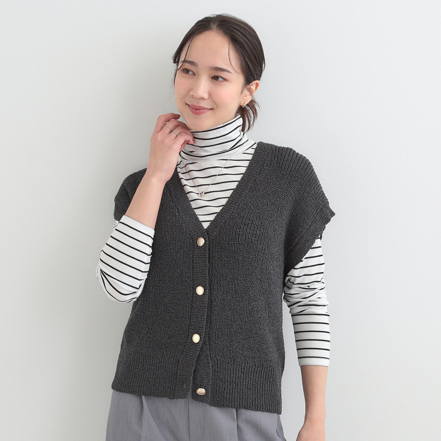 SHOO･LA･RUE「【S-LL/洗濯機可】気軽にレイヤード 前開きざっくりニットベスト」|ベスト・ジレ|