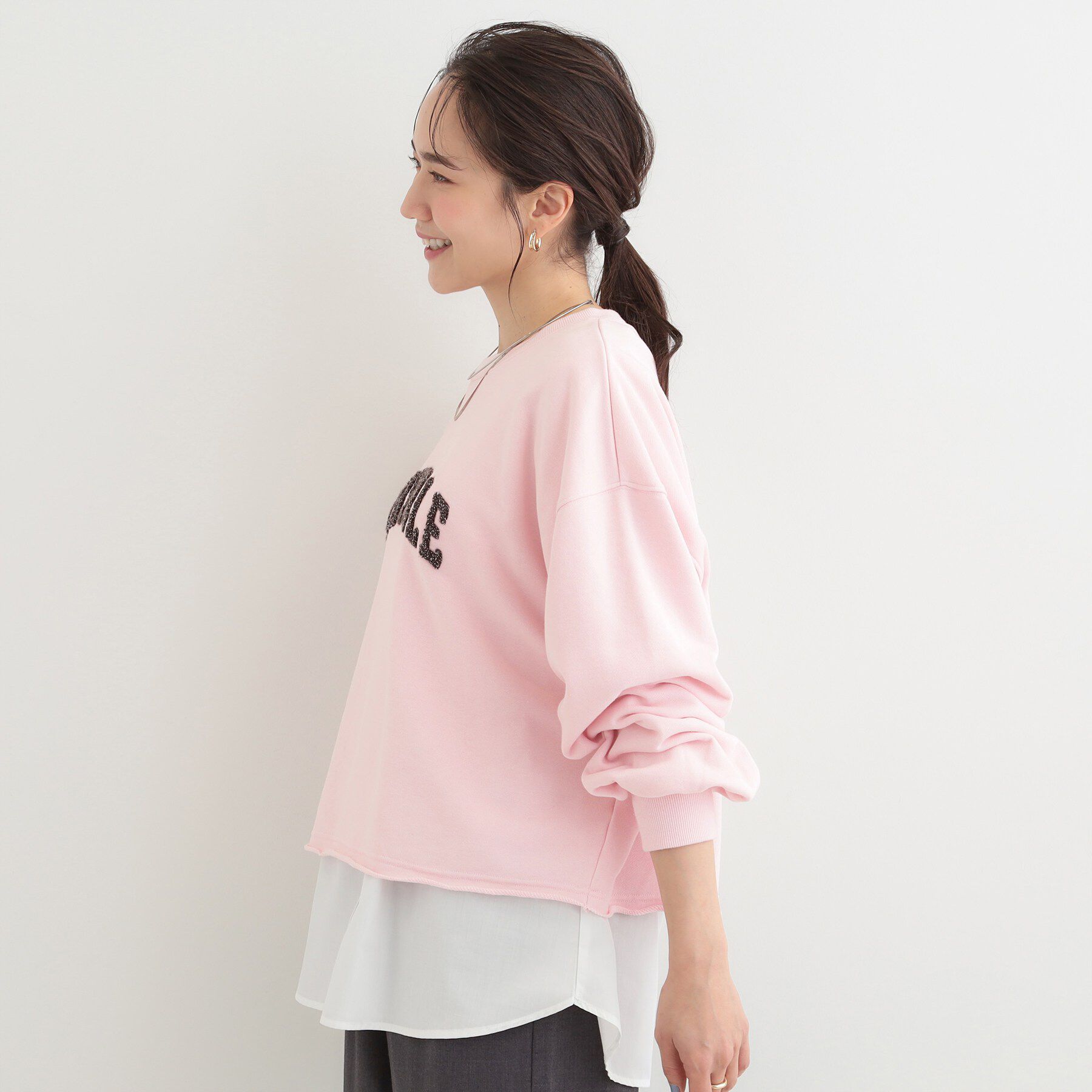 SHOO･LA･RUE「【洗濯機可/S-LL】コーデの主役になる ロゴアソート 裏毛スウェット」|パーカー|