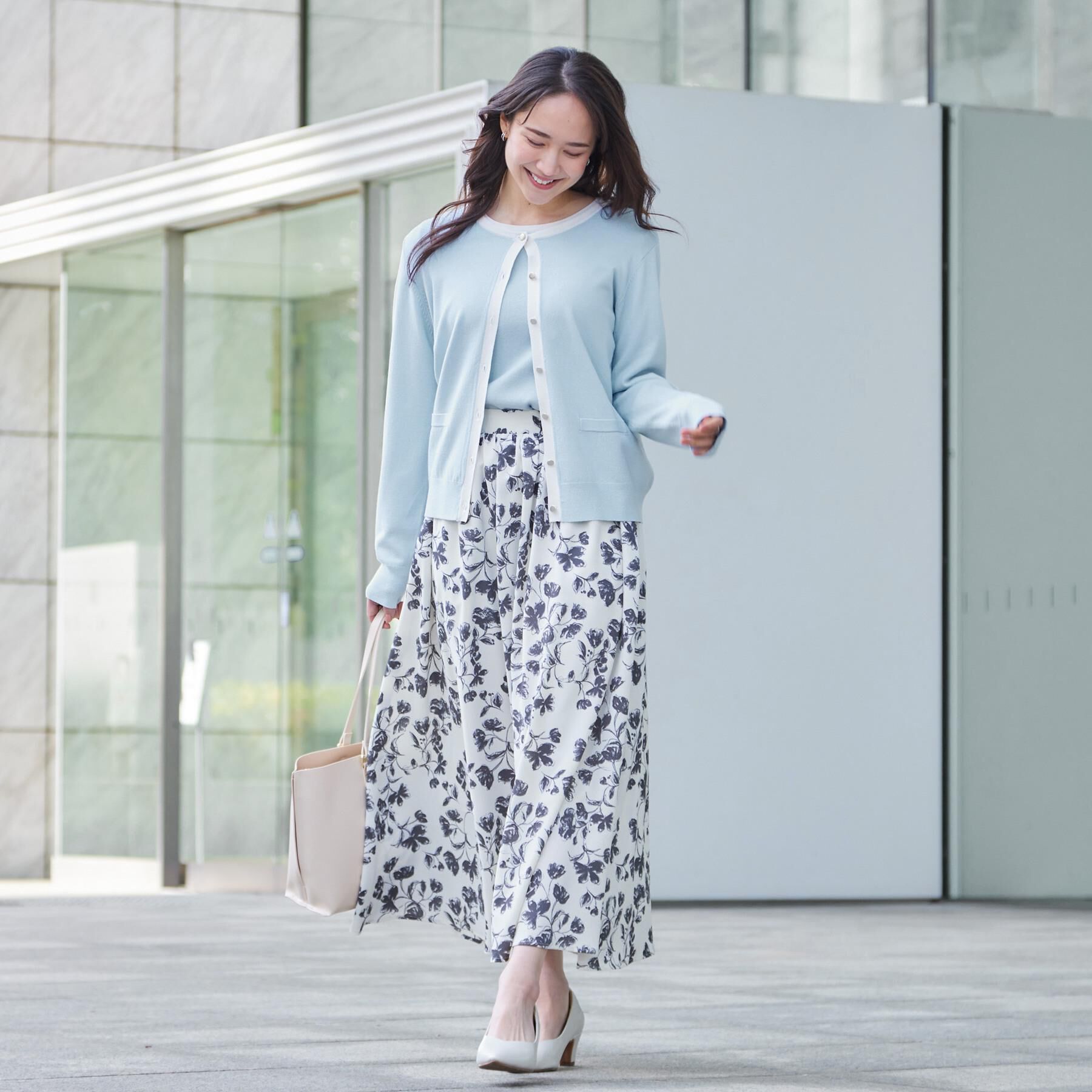 SHOO･LA･RUE「【洗濯機可/S-LL/アンサンブル可】パールボタンが上品　華やぎ配色カーディガン」|カーディガン|