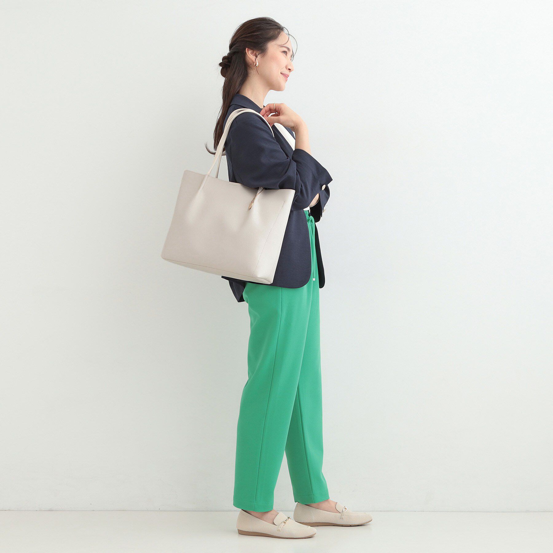 SHOO･LA･RUE「【軽量/通勤・通学】3層で使いやすい　A4トートバッグ」|トートバッグ|