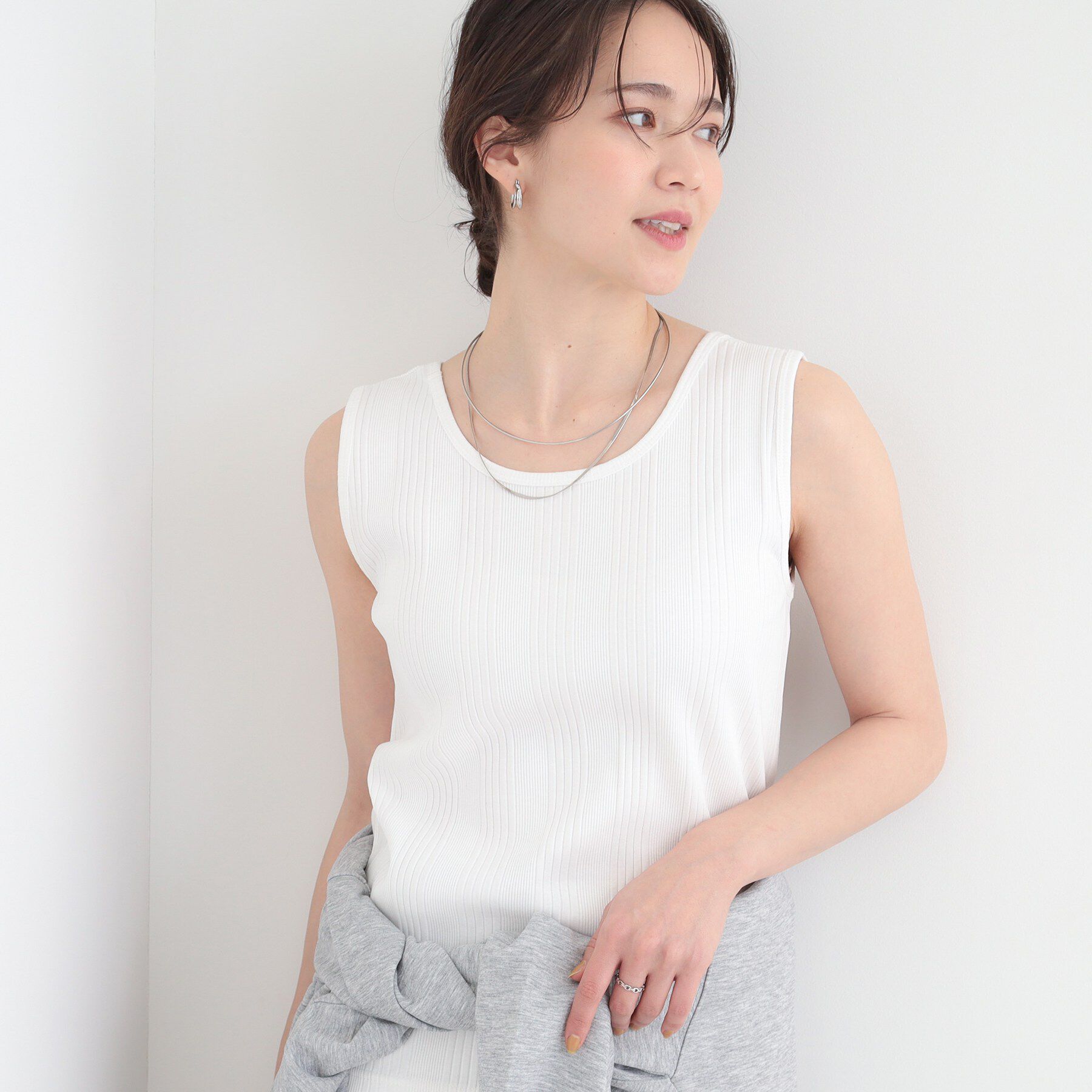 SHOO･LA･RUE「【前後2WAY/洗濯機可/S-LL】毎日のお供に ランダムテレコタンクトップ」|キャミソール|ホワイト(001)