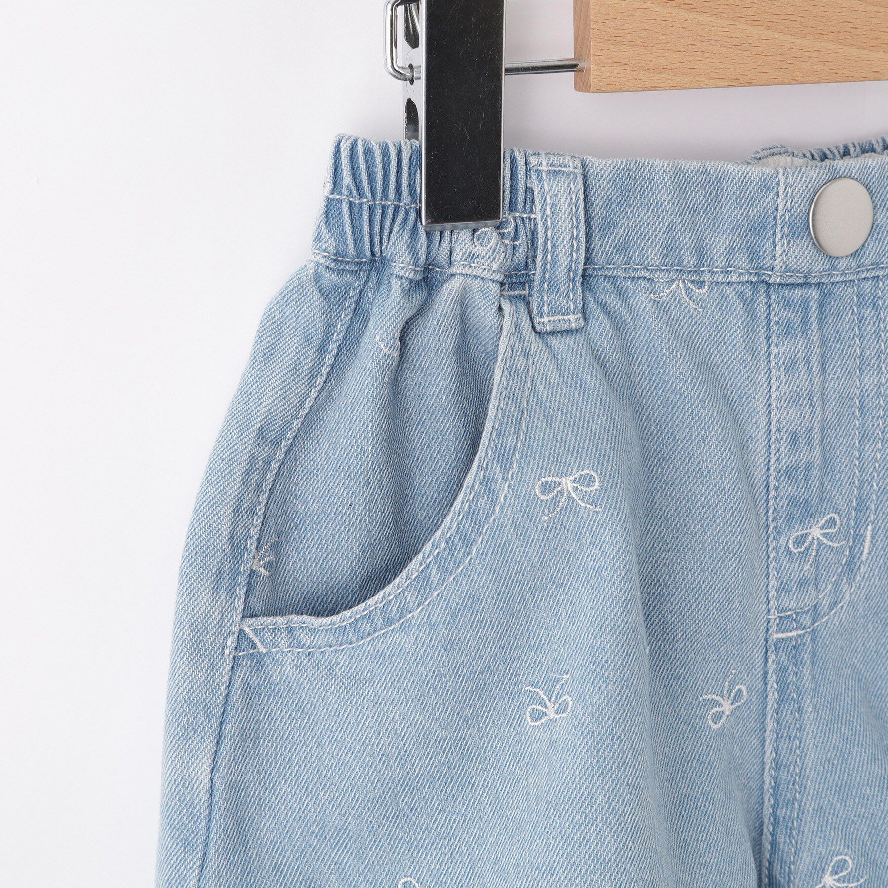 SHOO･LA･RUE「【100-150cm】リボン刺繍デニムショートパンツ」|その他|