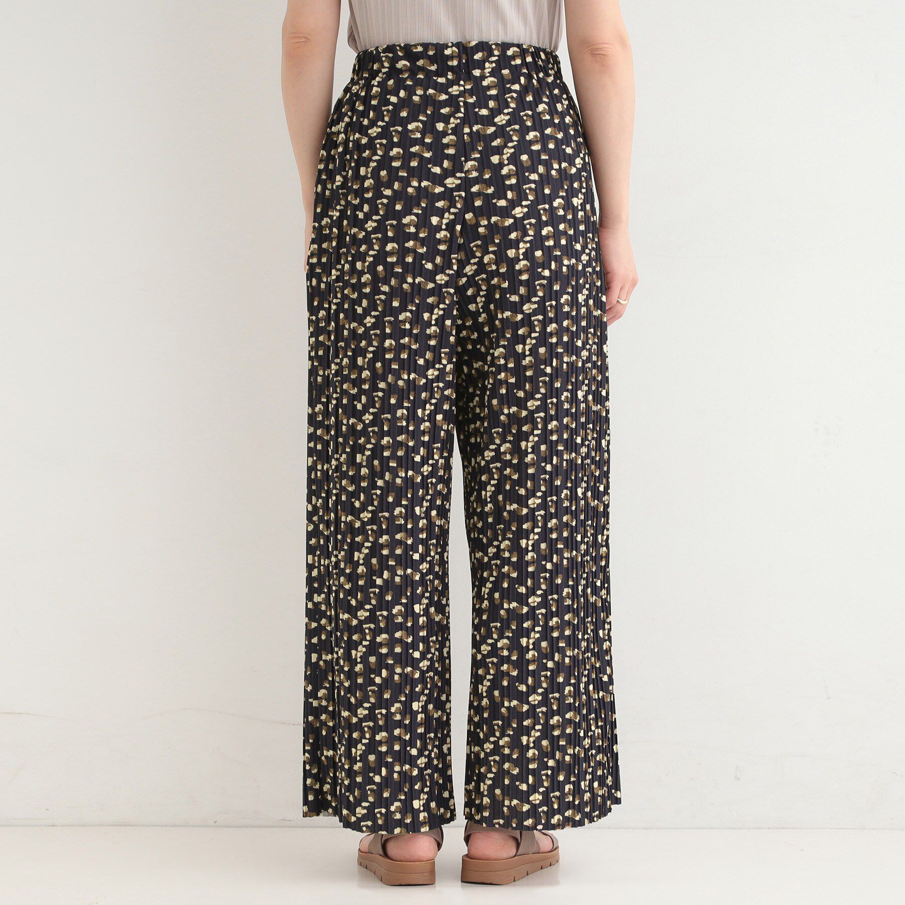 SHOO･LA･RUE「【S-LL/柄が選べる】ウエストゴムでらくちん 上品な光沢感　大人プリーツイージーパンツ」|その他|