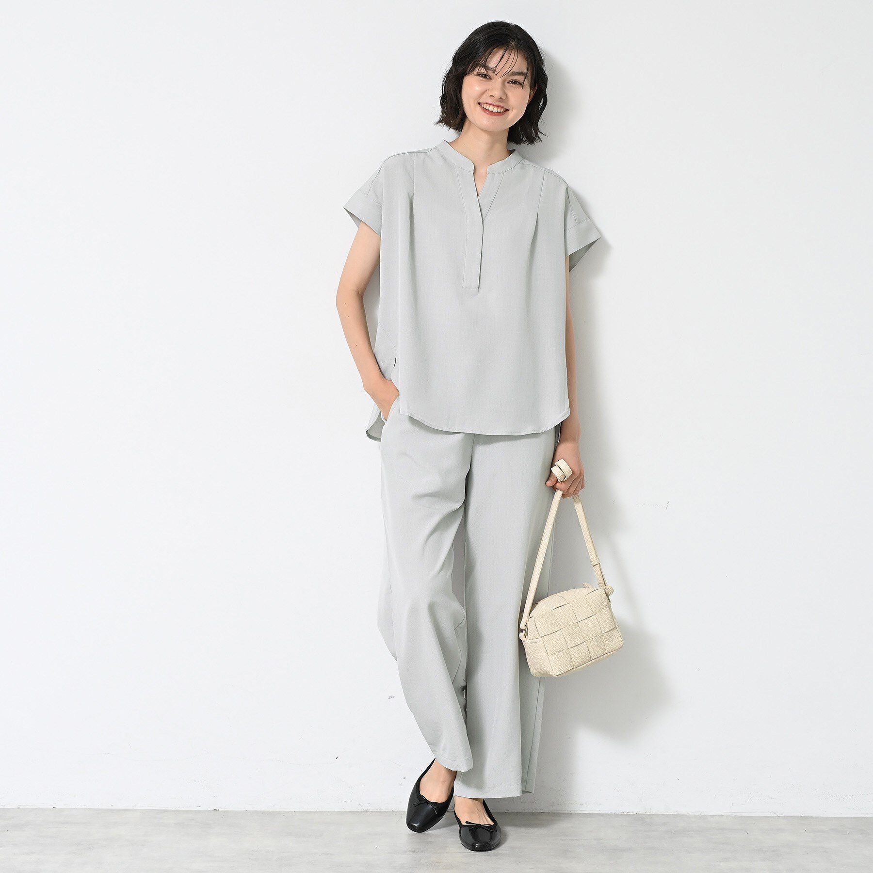 Dessin「【2点セット/ウエストゴム/洗える】スキッパ―シャツ＆ストレートパンツセット」|スーツ|