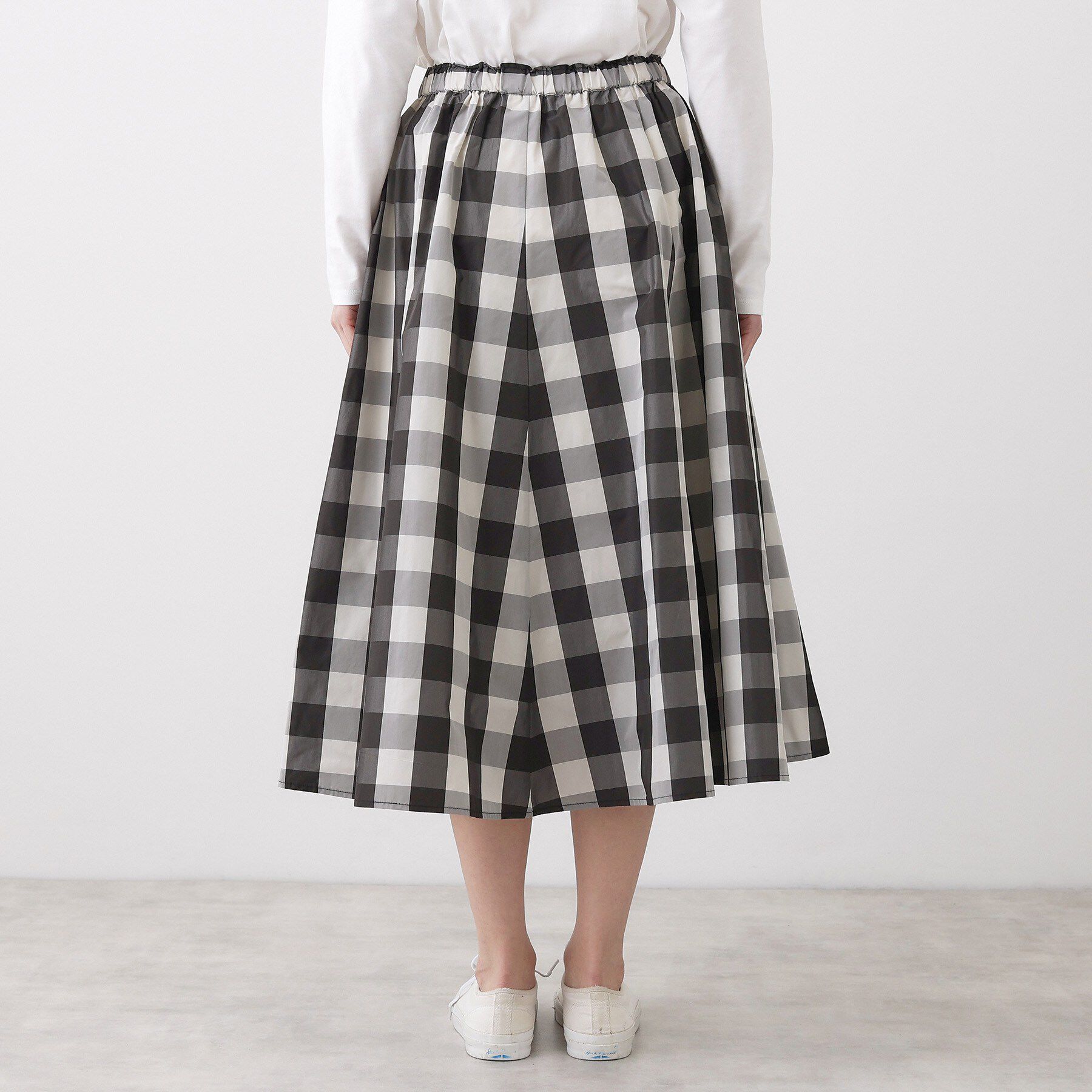 Dessin「【ウエストゴム/洗える】メモリータフタフレアスカート」|スカート|