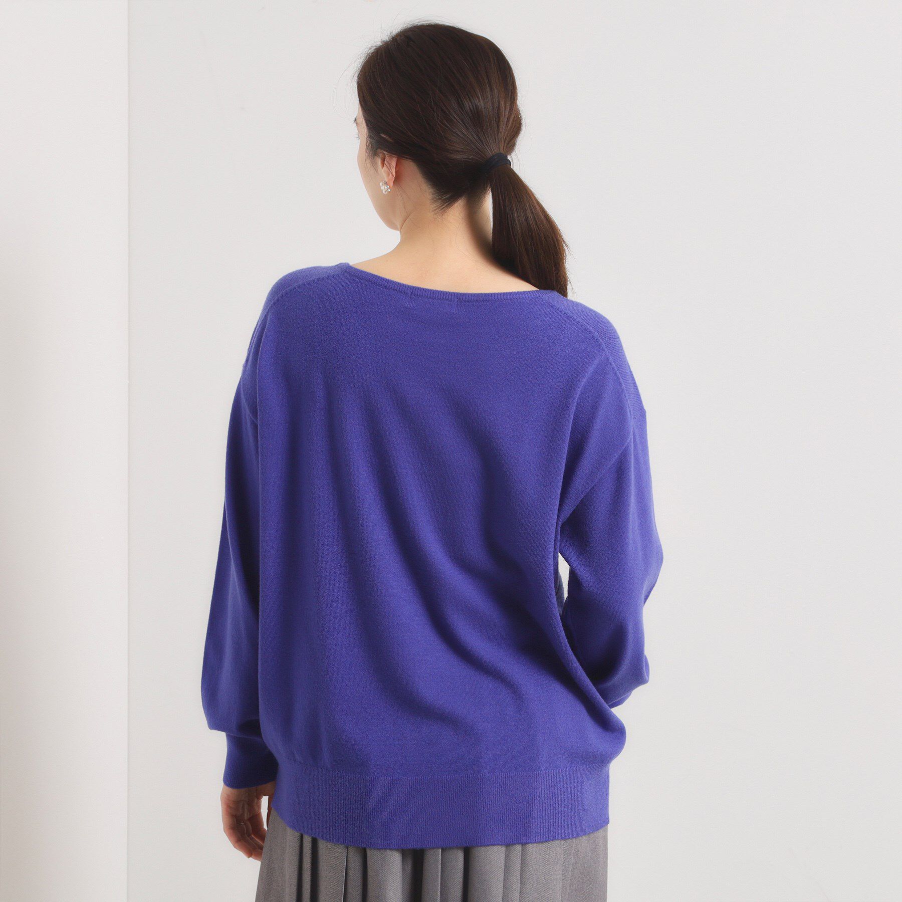 ITS&rsquo;DEMO「【静電気防止／手洗い可】クリーミータッチVネックニット」|ニット・セーター|