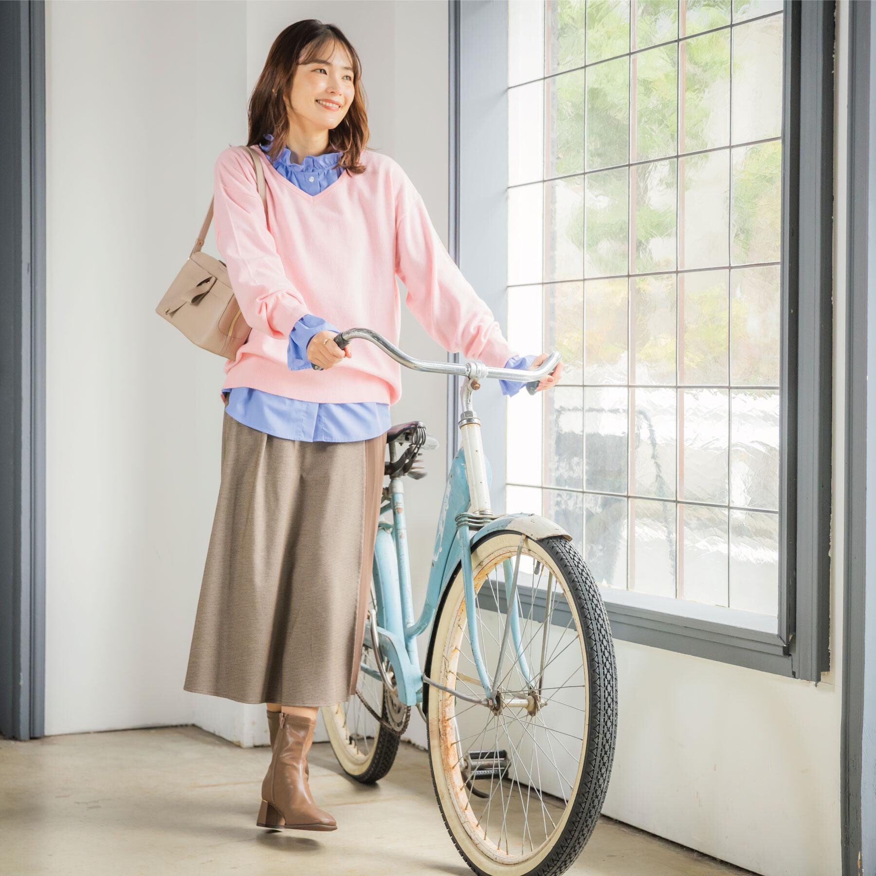 ITS&rsquo;DEMO「【静電気防止／手洗い可】クリーミータッチVネックニット」|ニット・セーター|