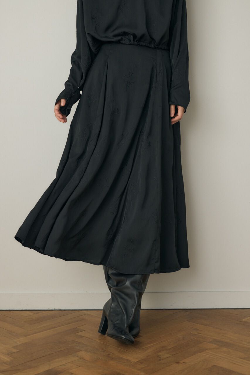 MOUSSY「花柄刺繍フレアスカート リサイクルポリエステル使用」|スカート|