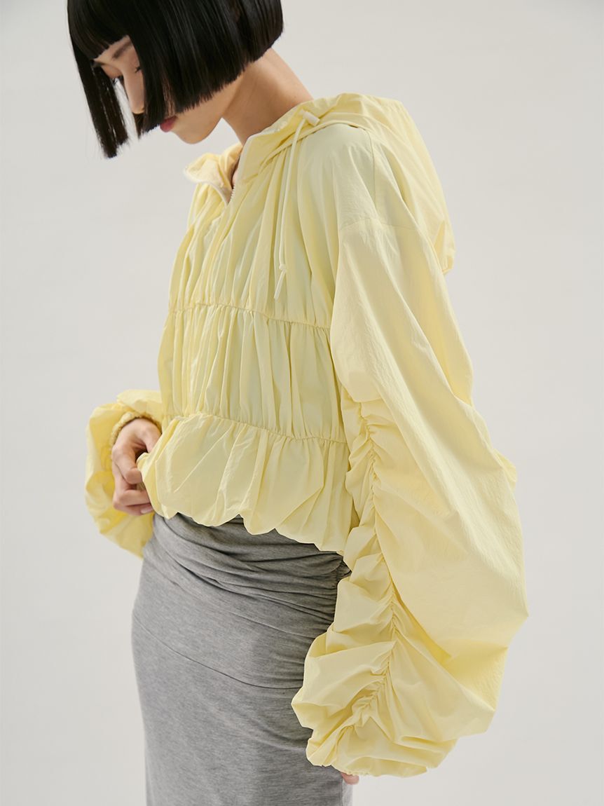 emmi atelier「【Movique】シャーリングブルゾン/撥水/UVカット/接触冷感」|ブルゾン・スタジャン|