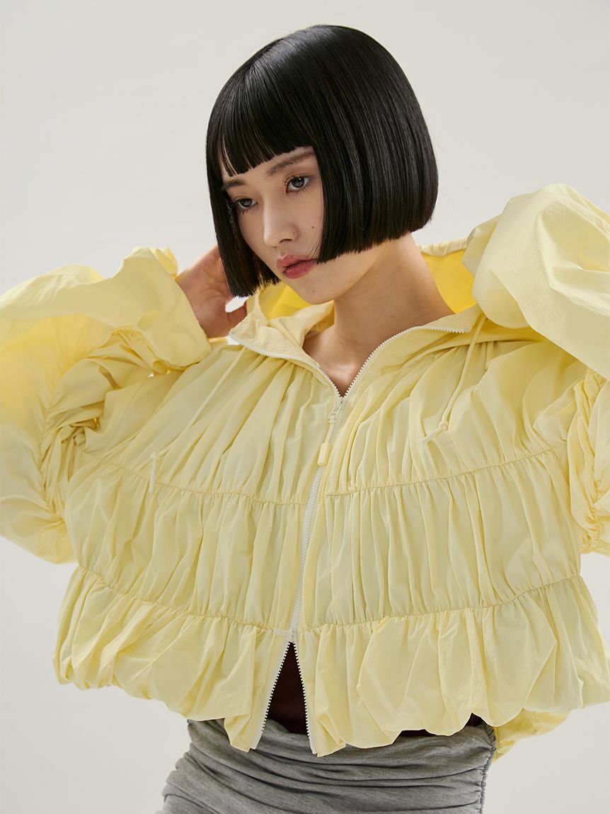 emmi atelier「【Movique】シャーリングブルゾン/撥水/UVカット/接触冷感」|ブルゾン・スタジャン|YEL