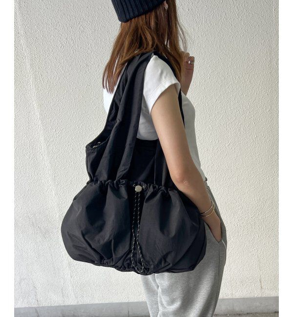 ikka「【雑誌InRed4月号掲載】撥水ドロストポケバルーントート」|トートバッグ|