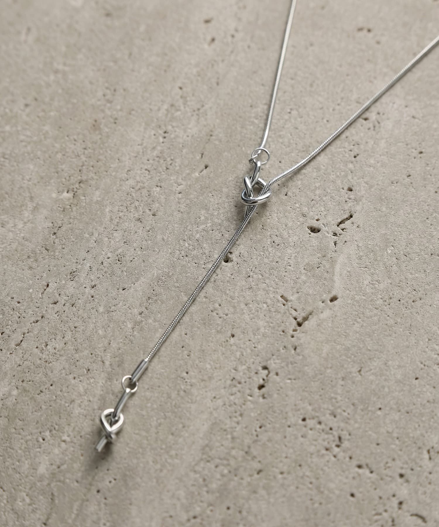 STYLE DELI「【DELI by】ノットラインY字ステンレスネックレス」|ネックレス|シルバー