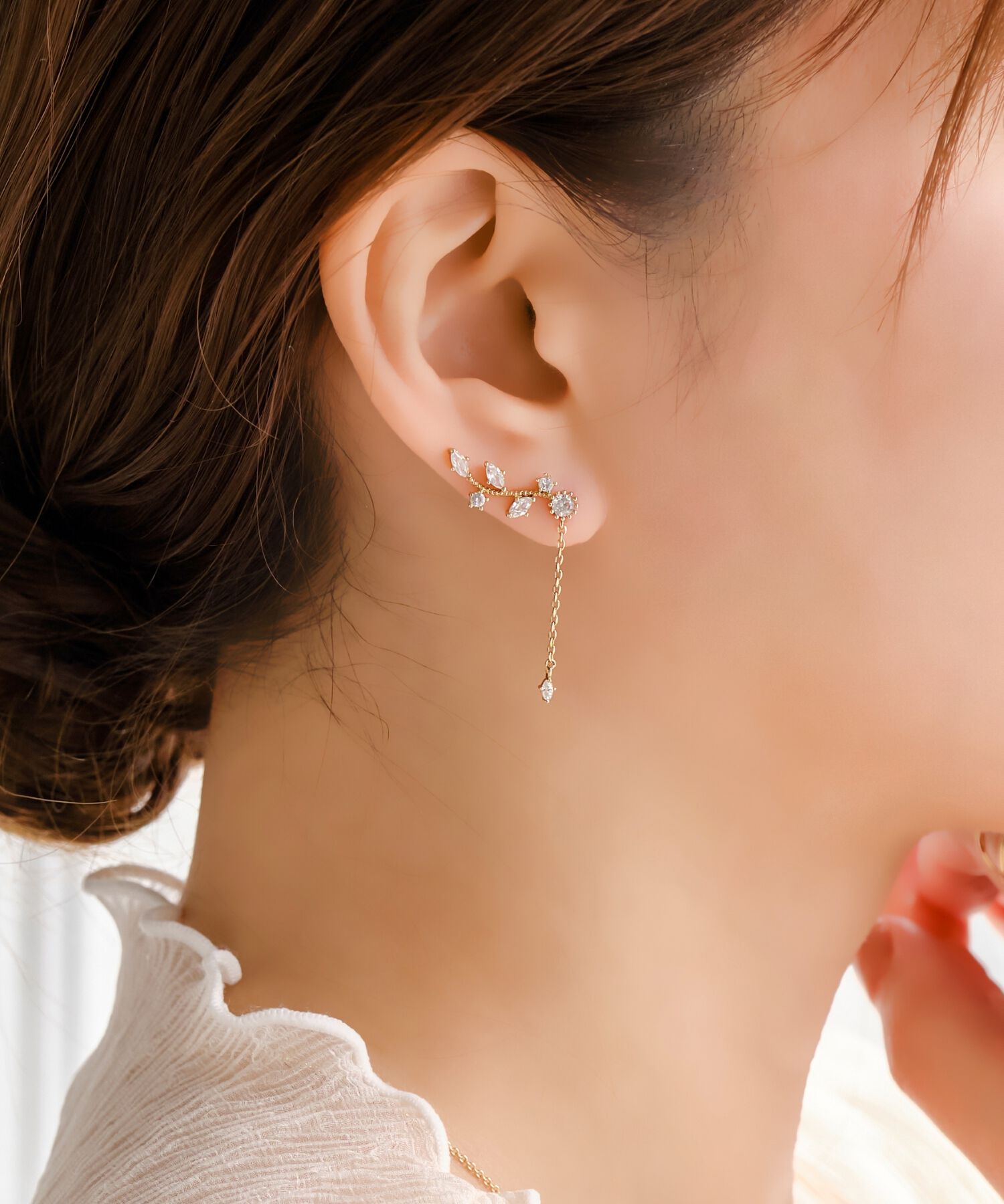 Phoebe「【シリーズ累計販売10000点突破！】2wayフラワリービジューピアス&イヤリング　ゴールド」|ピアス|ゴールド