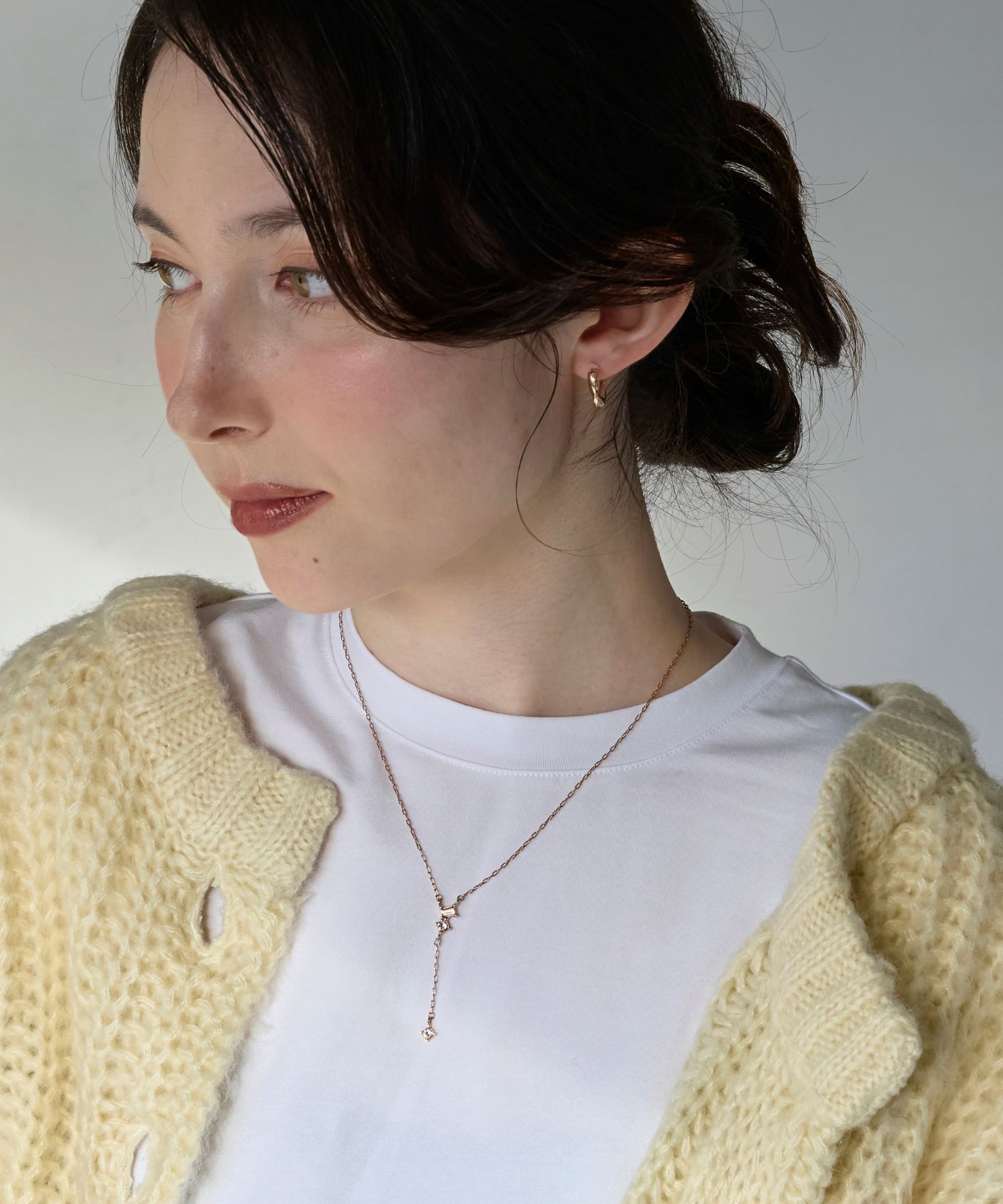 Phoebe「【金属アレルギー対応】ラディアンスビジューYラインネックレス　シャンパンゴールド」|ネックレス|