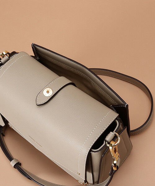 Samantha Thavasa「ビジューチャーム付き ショルダーバッグ」|ショルダー・メッセンジャー|