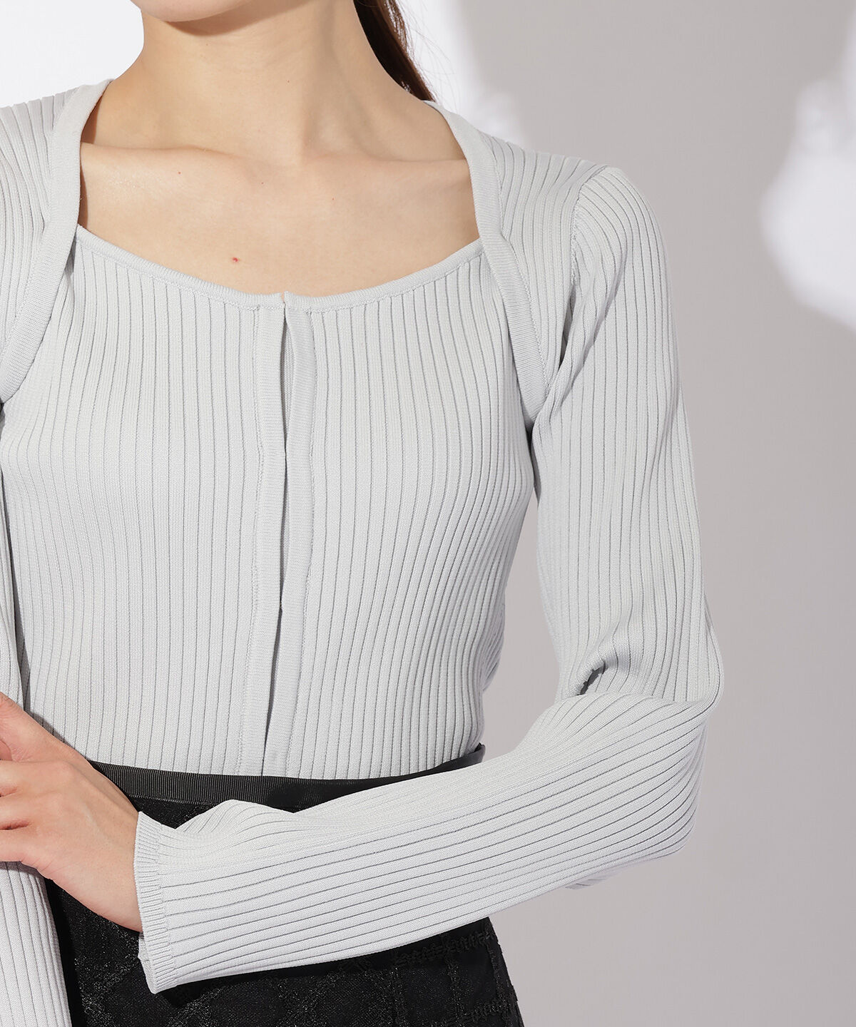 アンドクチュール「フロントホックビスチェライクプルオーバー」|ニット・セーター|