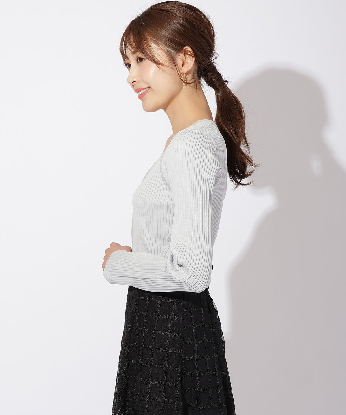 アンドクチュール「フロントホックビスチェライクプルオーバー」|ニット・セーター|