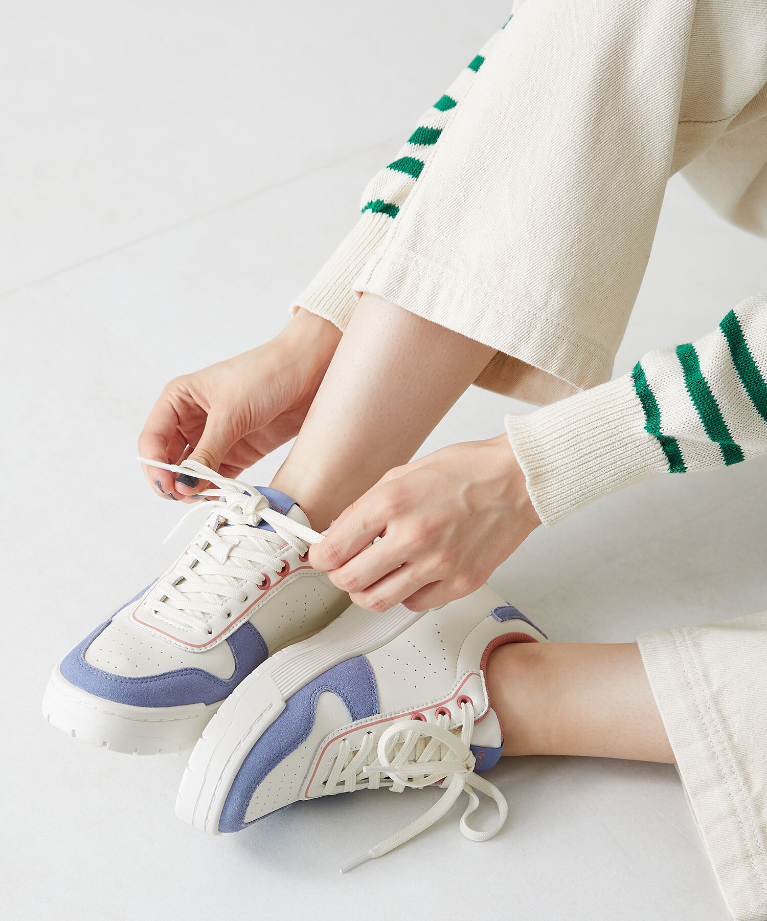 ORiental TRaffic「【トレンド】パンチングミッドソールスニーカー/OT3725 スニーカー 定番 人気 売れてる」|スニーカー|