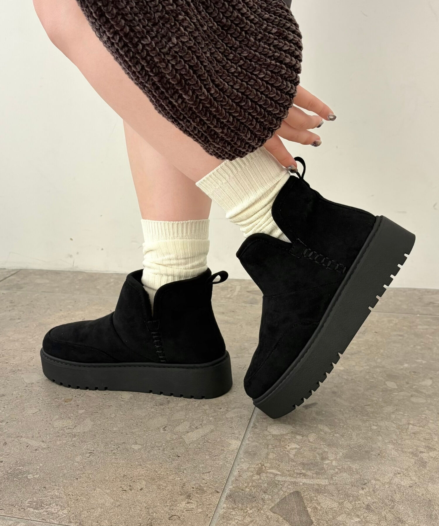 ORiental TRaffic「【 軽量 】 サイドスリット 厚底 ムートン ショートブーツ /51425 防寒」|ショートブーツ|BLACK