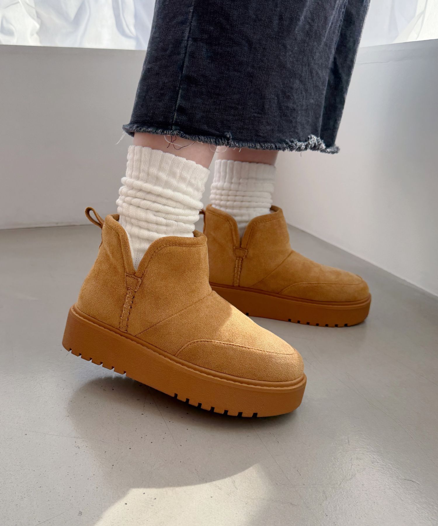 ORiental TRaffic「【 軽量 】 サイドスリット 厚底 ムートン ショートブーツ /51425 防寒」|ショートブーツ|