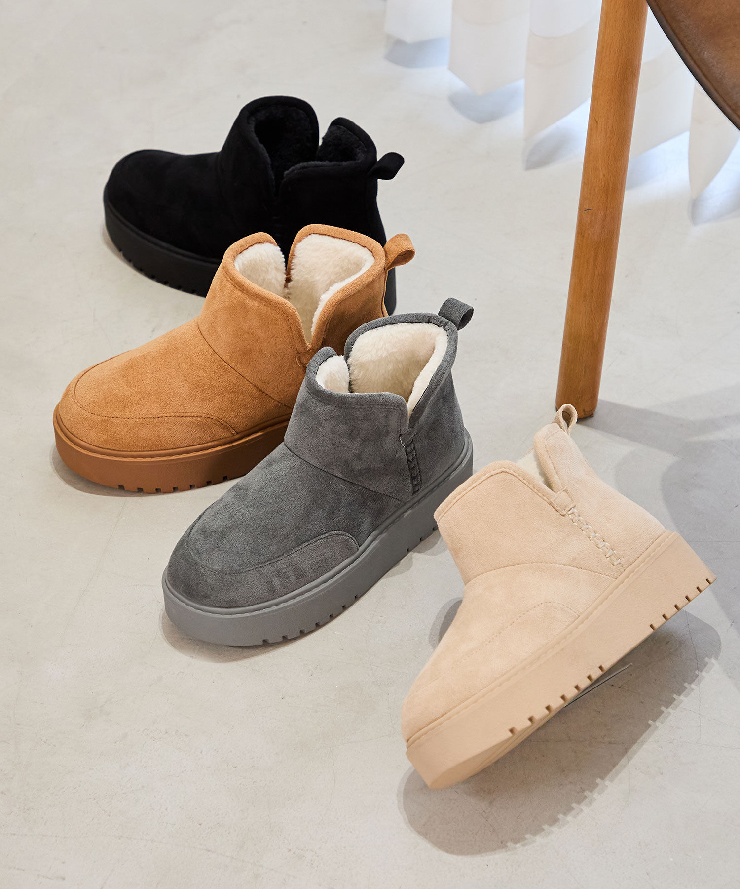 ORiental TRaffic「【 軽量 】 サイドスリット 厚底 ムートン ショートブーツ /51425 防寒」|ショートブーツ|GREY