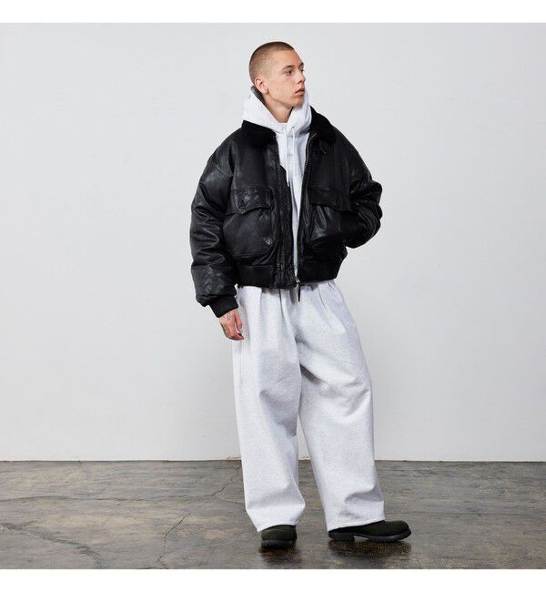 BEAMS「ワイドショートフィット G-1 シープレザー ダウンジャケット」|ブルゾン・スタジャン|