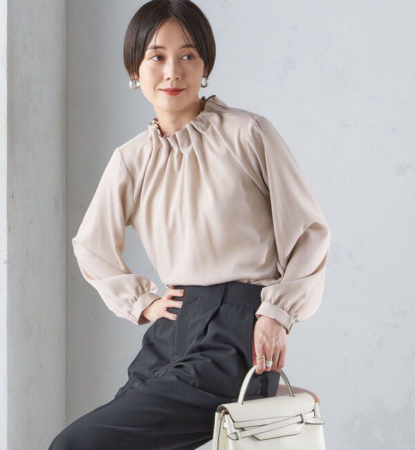 SHIPS for women「〈手洗い可能〉ネック ギャザー ソリッド 起毛 サテン ブラウス」|シャツ・ブラウス|