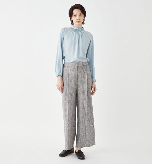 TOMORROWLAND collection「ウォッシャブルサテン スタンドギャザーカラーブラウス」|シャツ・ブラウス|