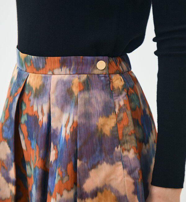 TOMORROWLAND collection「ヴァーミリオンプリント タックスイングスカート」|フレア|