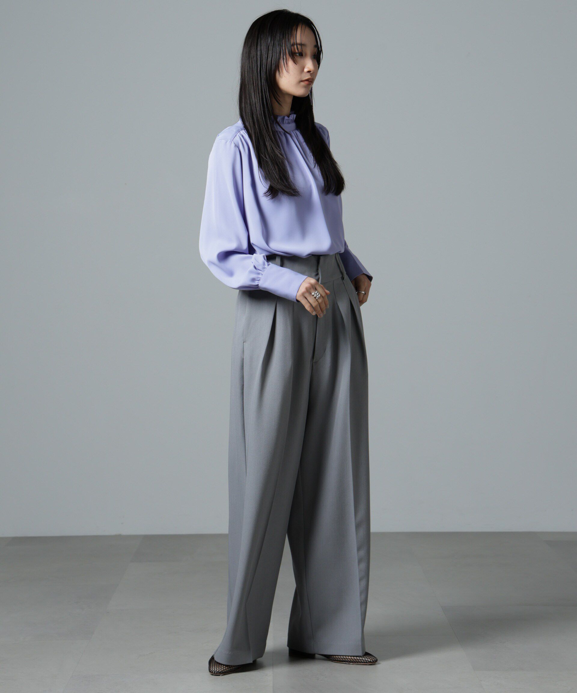 nano･universe「ハイウエスト2タックワイドパンツ」|チノ|