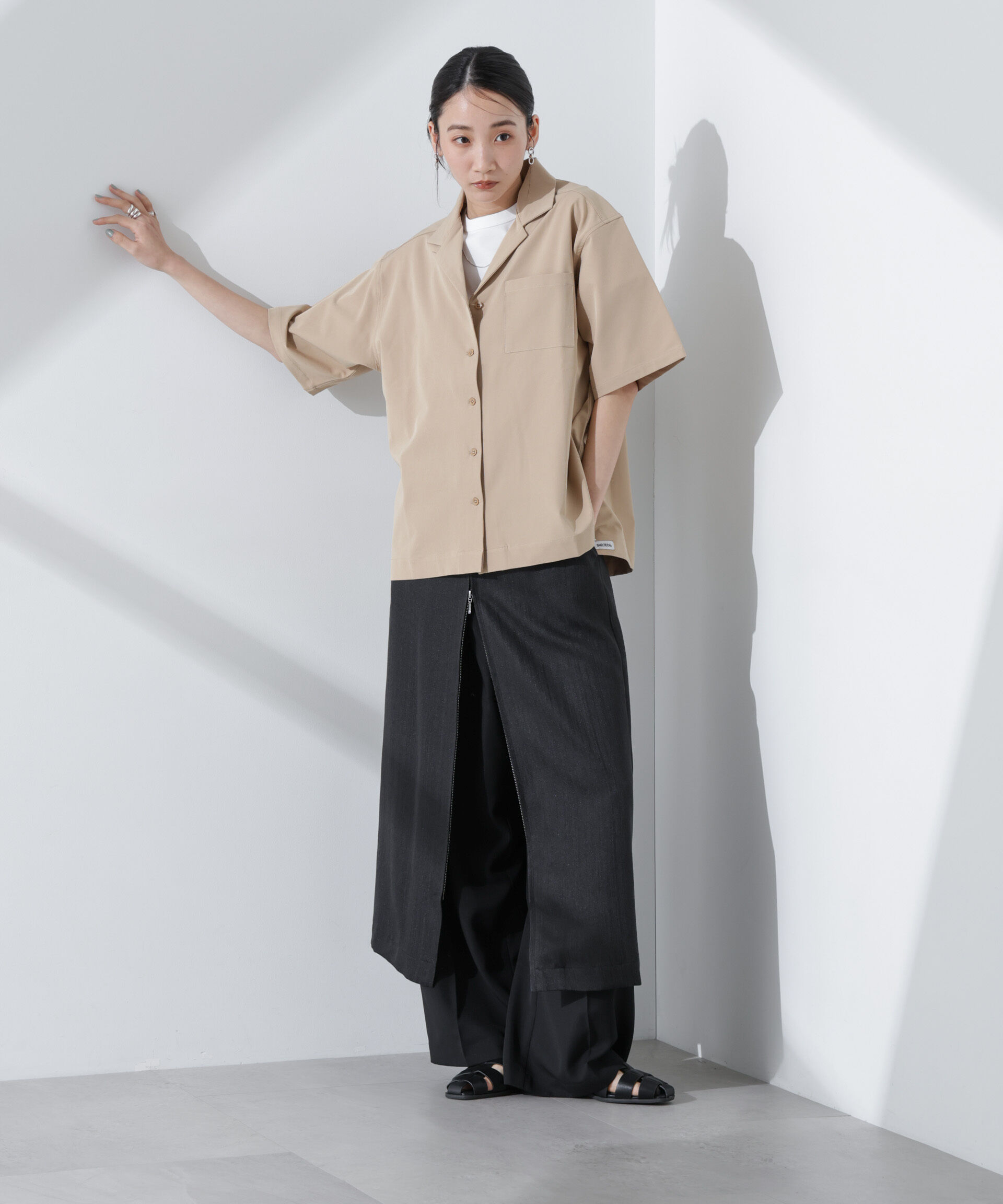 nano･universe「メタリックフロントZIPスリットタイトスカート」|スカート|