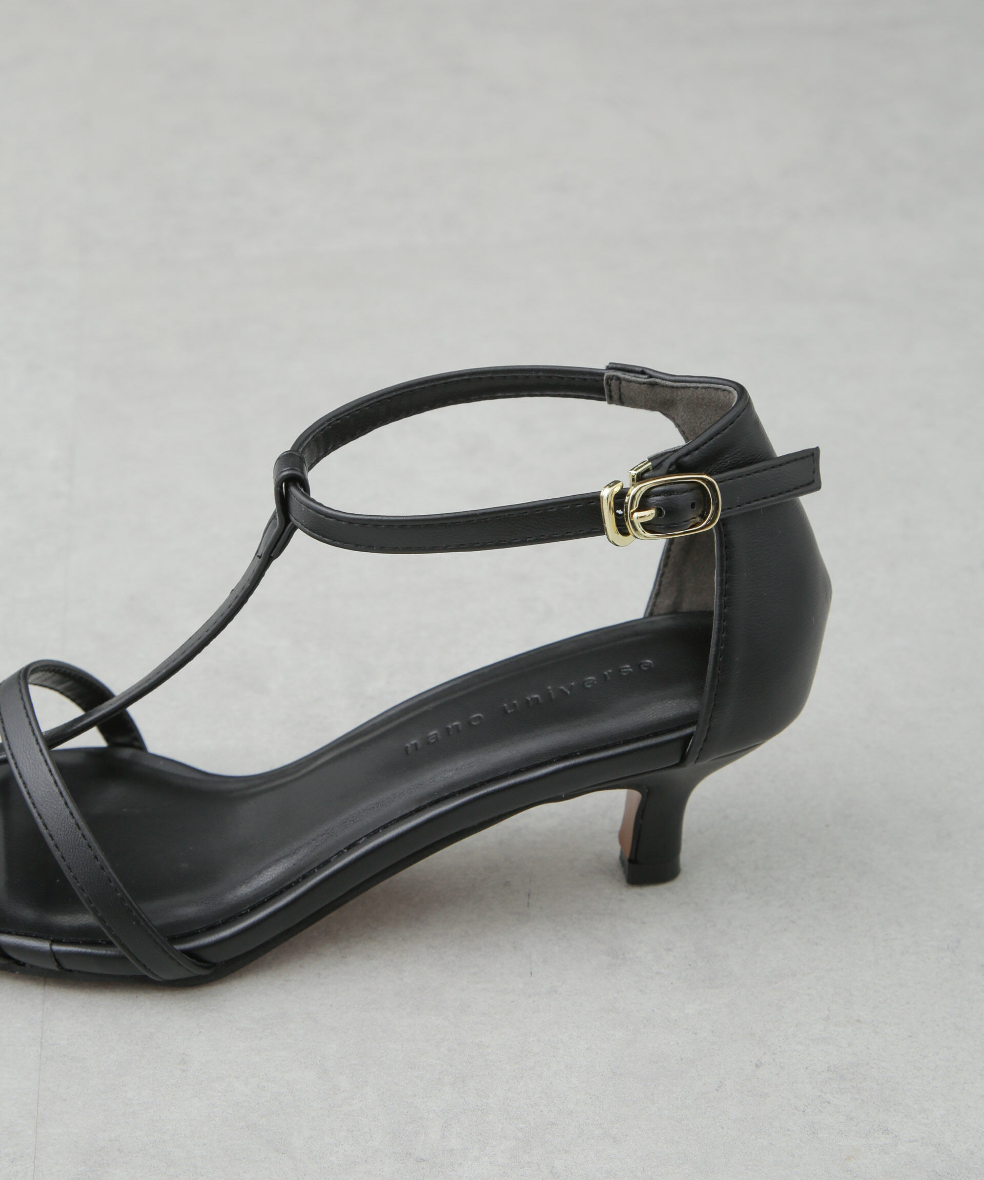 nano･universe「クロスストラップサンダル」|ビジネス・ドレスシューズ|