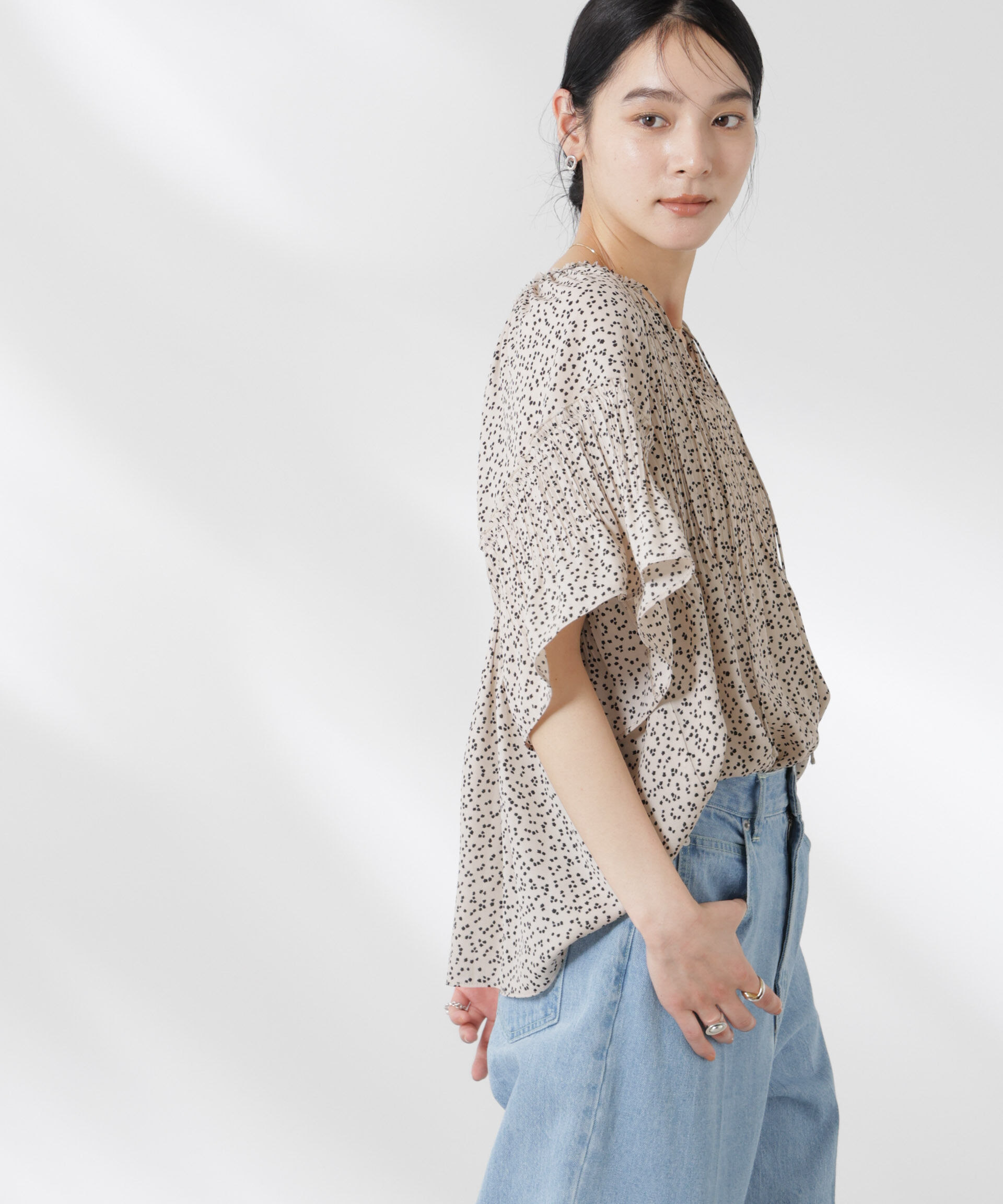 nano･universe「ランダムドットプリーツブラウス」|シャツ・ブラウス|