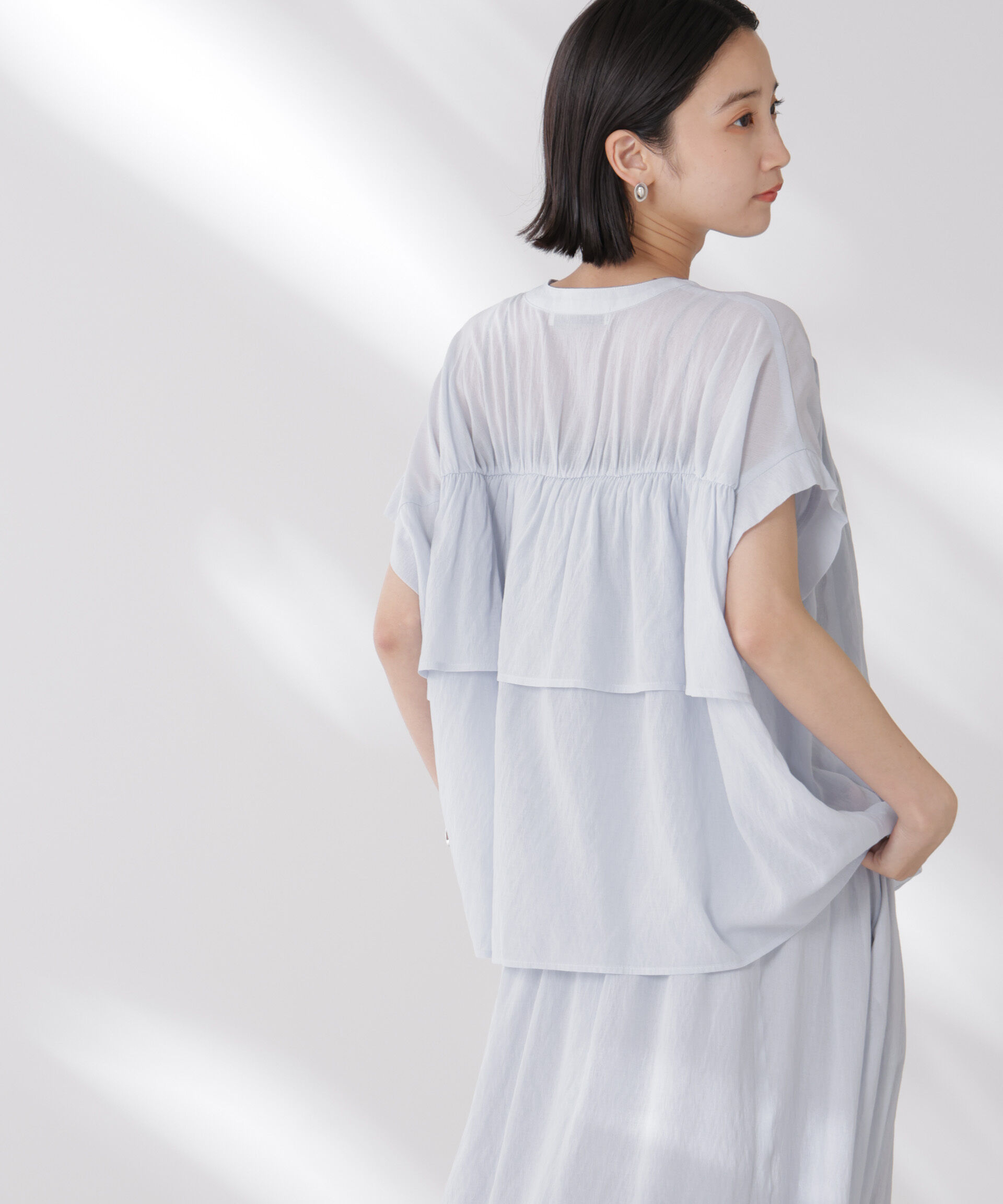 nano･universe「バックフリルギャザーシアーブラウス(セットアップ可)」|シャツ・ブラウス|