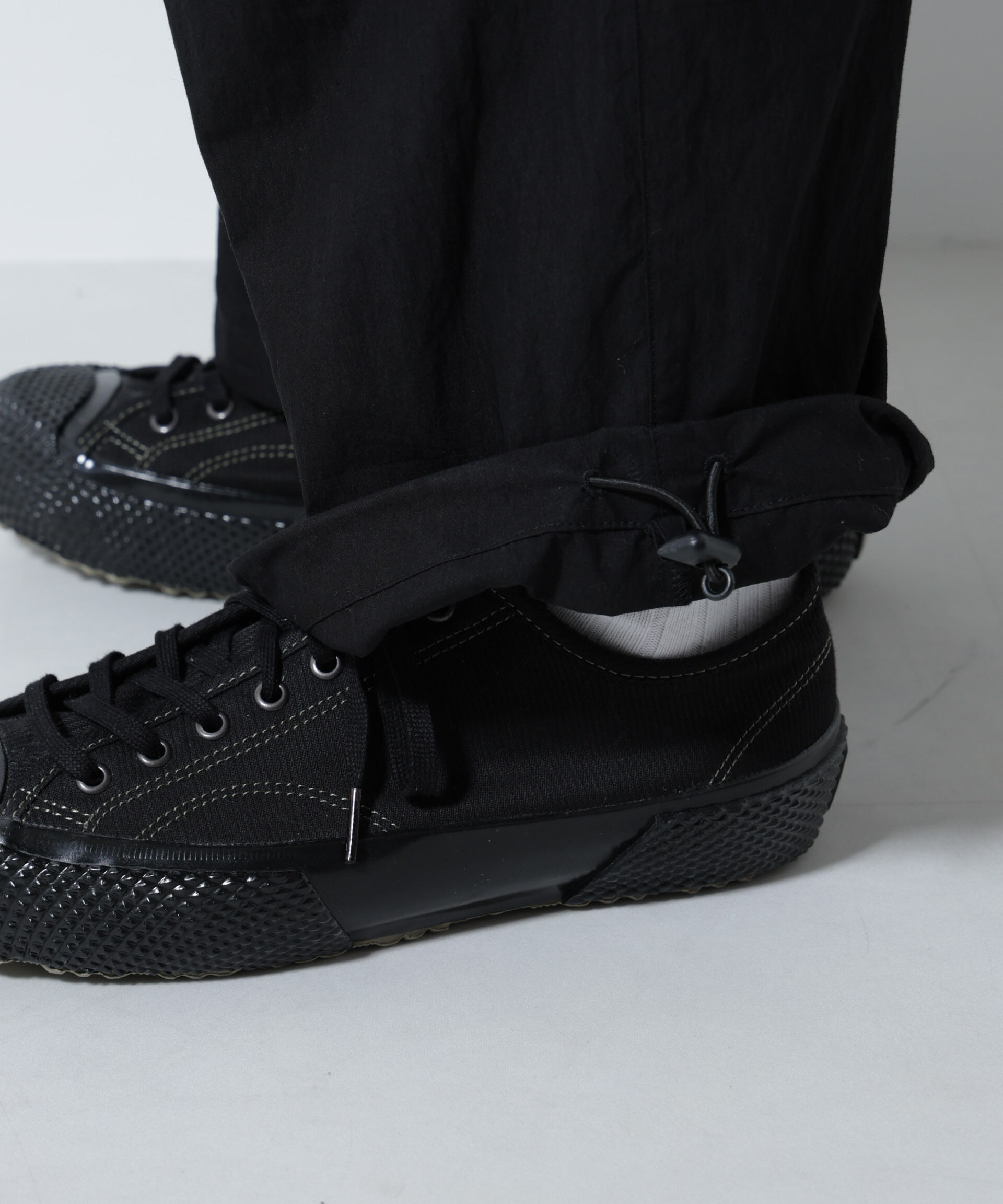 nano･universe「ライトウェイトバギーパンツ」|チノ|