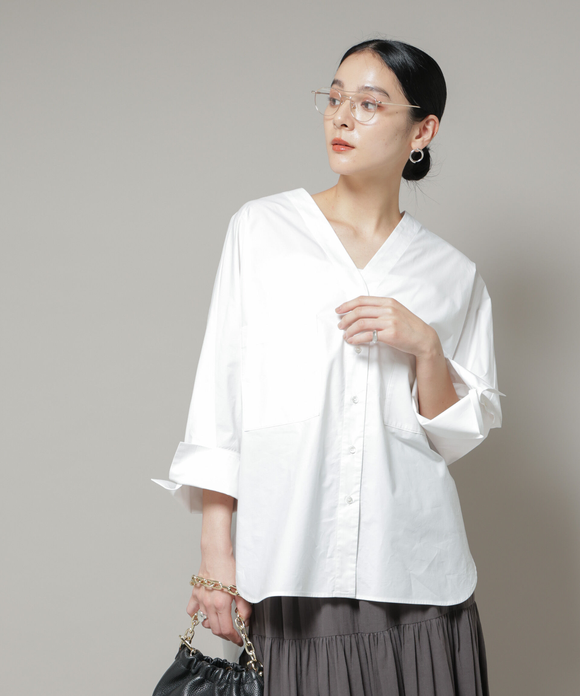 nano･universe「Vネックオーバーサイズシャツ」|シャツ・ブラウス|