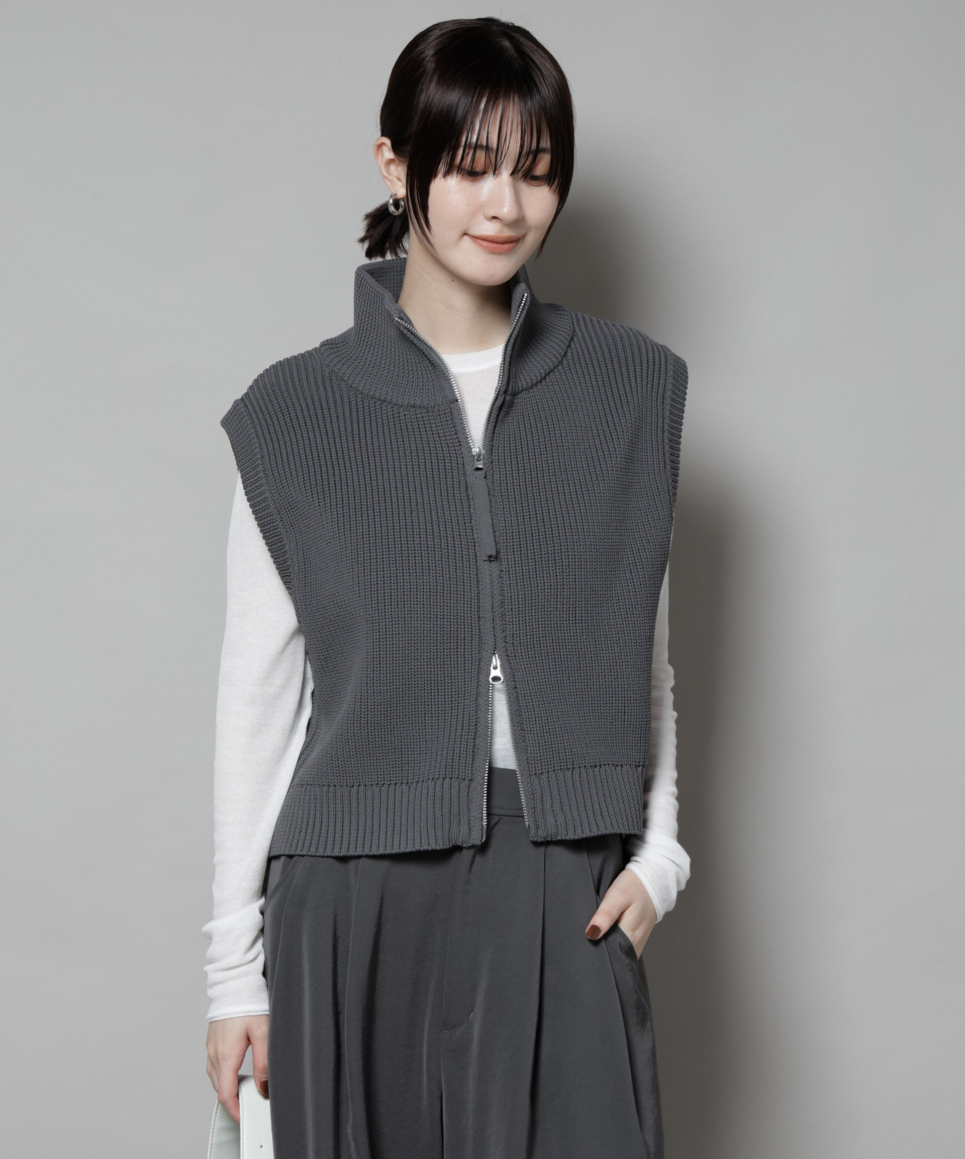 nano･universe「ダブルジップアップドライバーズニットベスト」|ニット・セーター|