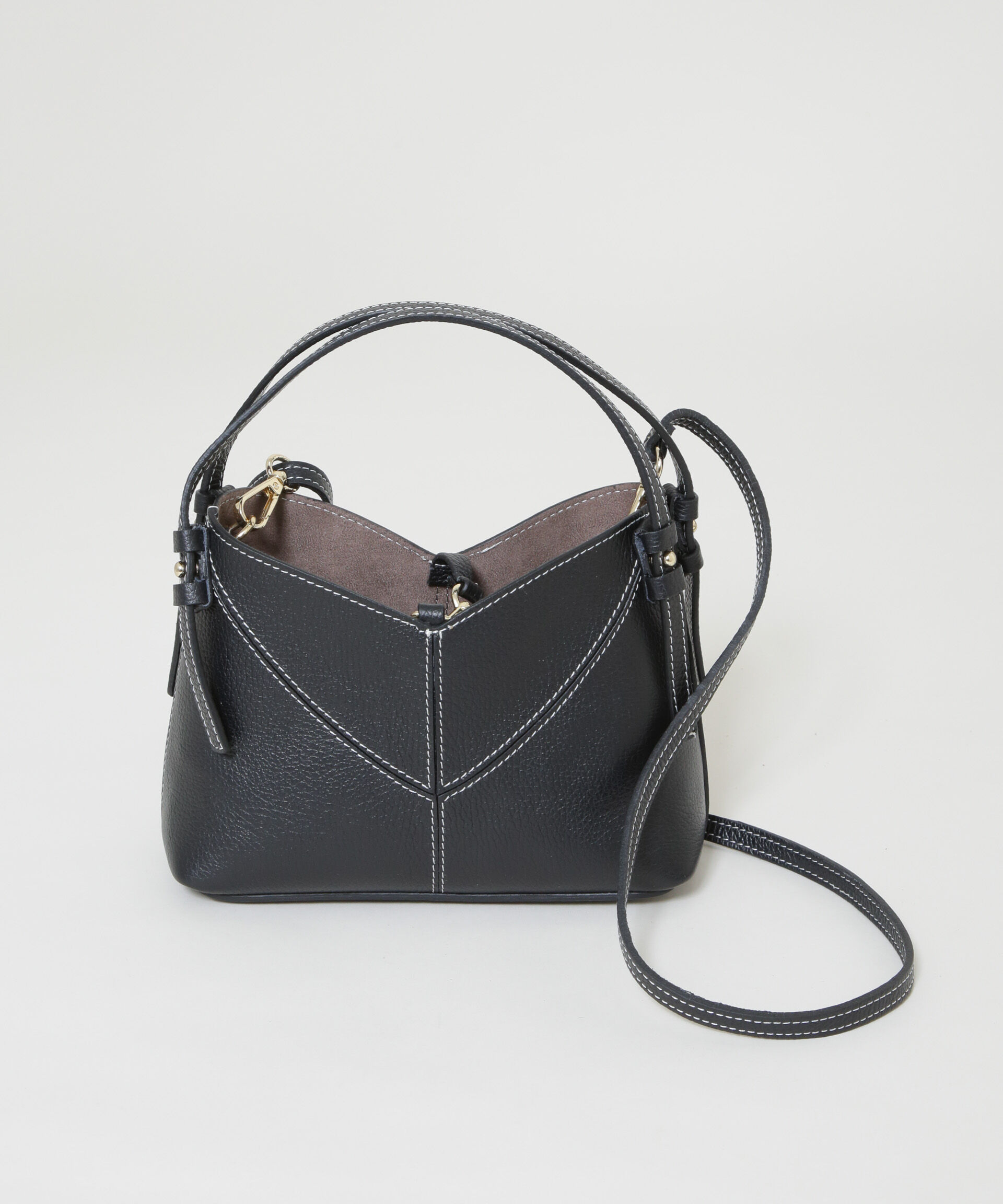 nano･universe「AULENTTI/レザーステッチショルダーバッグ」|ショルダー・メッセンジャー|