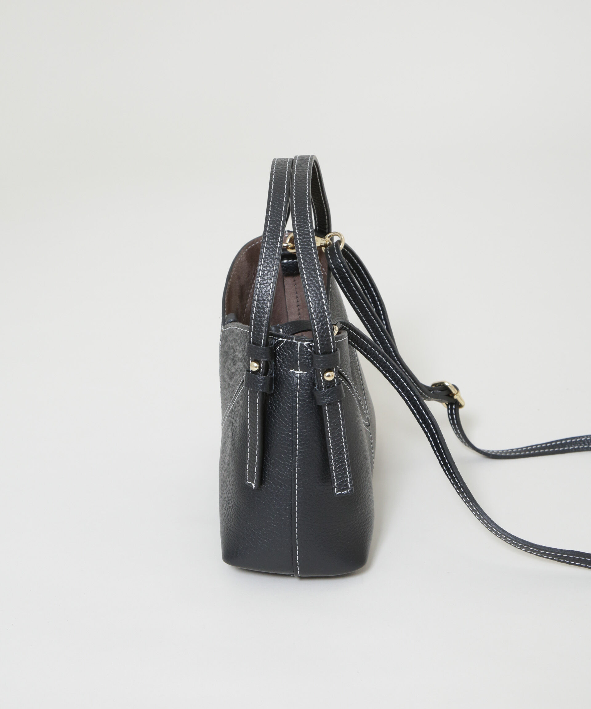 nano･universe「AULENTTI/レザーステッチショルダーバッグ」|ショルダー・メッセンジャー|