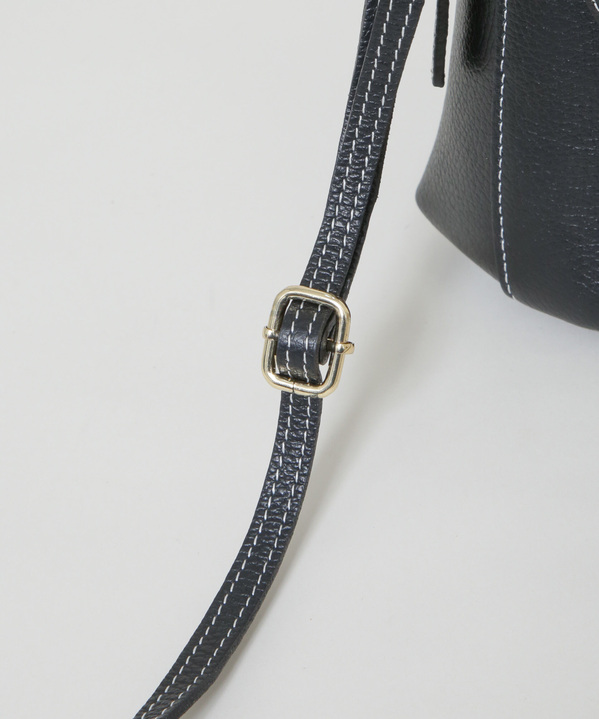 nano･universe「AULENTTI/レザーステッチショルダーバッグ」|ショルダー・メッセンジャー|