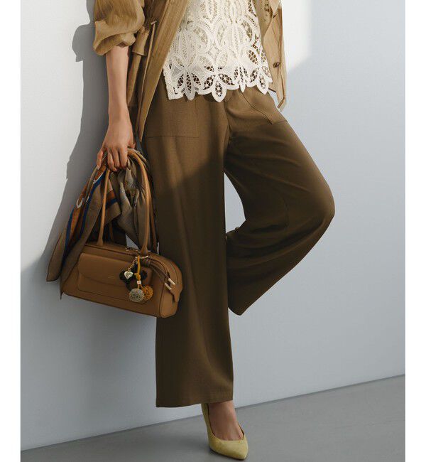 23区「【見上愛さん着用/CLASSY.・STORY掲載】ブライトカルゼ ワイド パンツ」|その他|モカ系