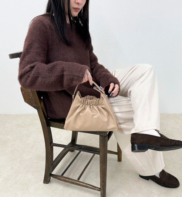 fredy emue「ギャザー三角ワンハンドルバッグ」|ショルダー・メッセンジャー|