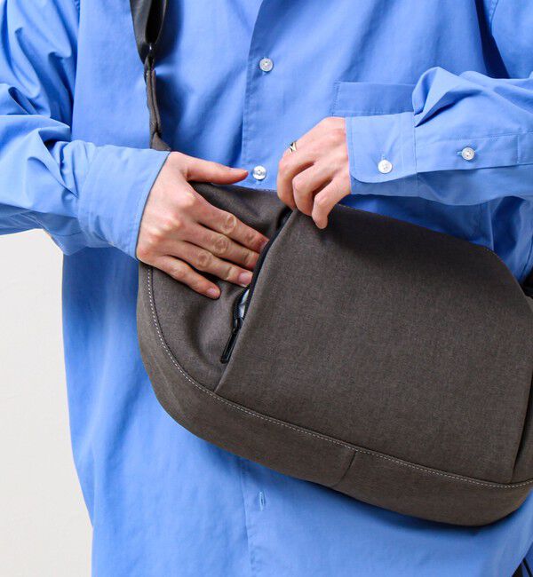 GLOSTER「【Un coeur/アンクール】CROISSANT SHOULDER」|ショルダー・メッセンジャー|